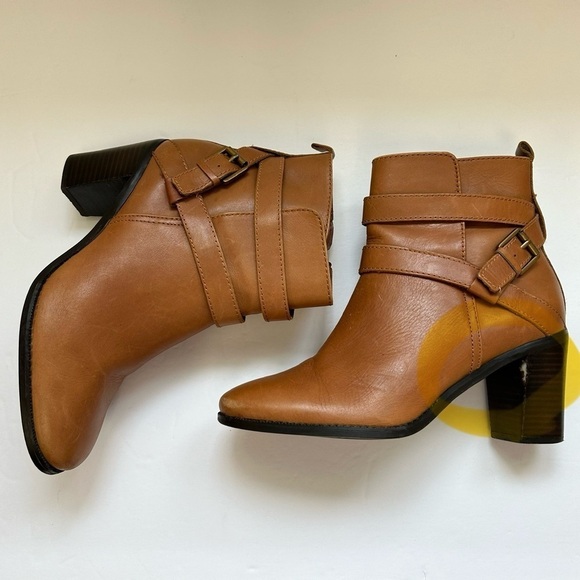 Lauren Ralph Lauren / ankle boots/Cassy/ size 9 B - Picture 2 of 7